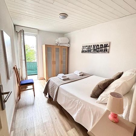 Chez Lucia Appartement Climatise Périgueux المظهر الخارجي الصورة
