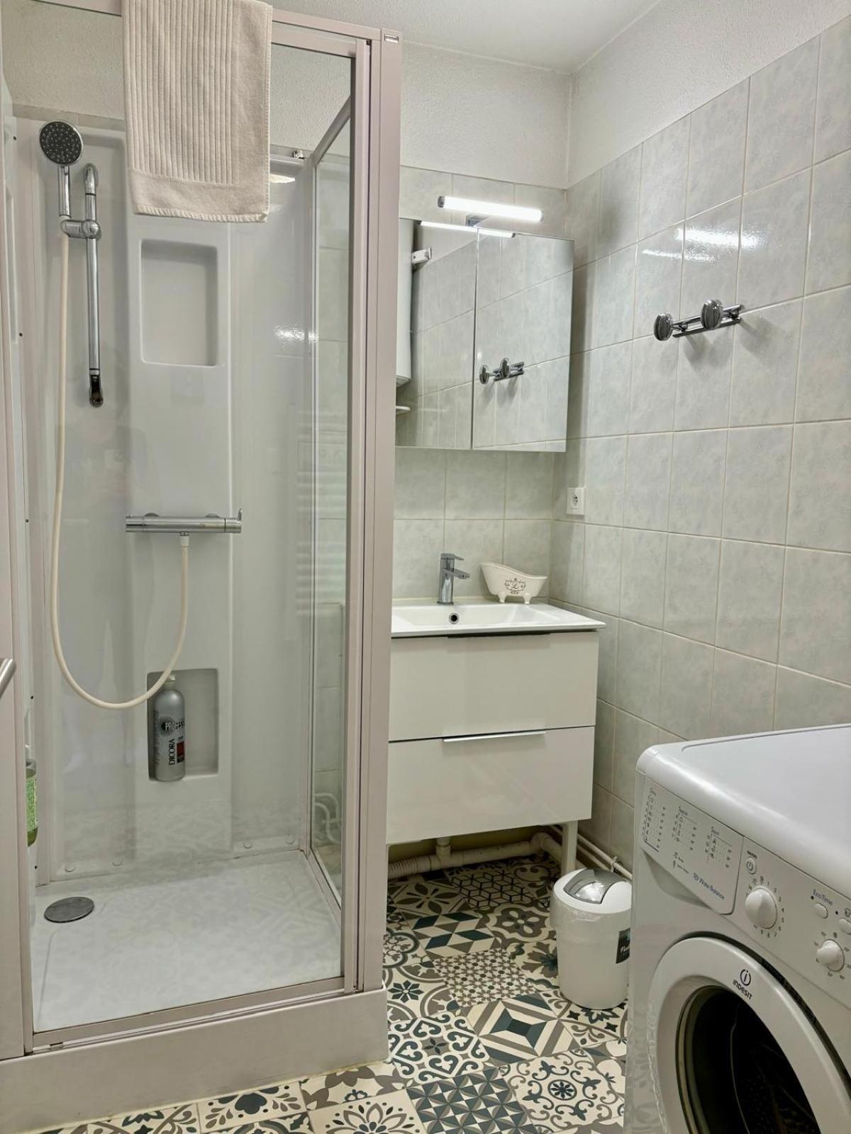 Chez Lucia Appartement Climatise Périgueux المظهر الخارجي الصورة