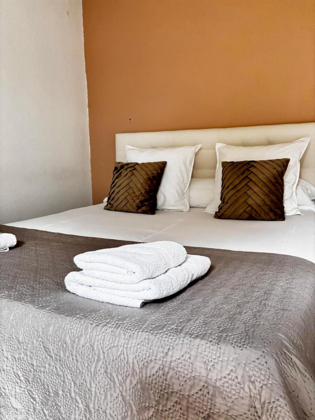 Chez Lucia Appartement Climatise Périgueux المظهر الخارجي الصورة