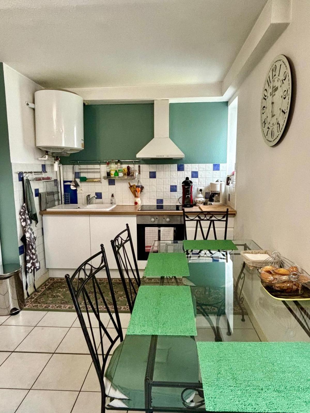 Chez Lucia Appartement Climatise Périgueux المظهر الخارجي الصورة