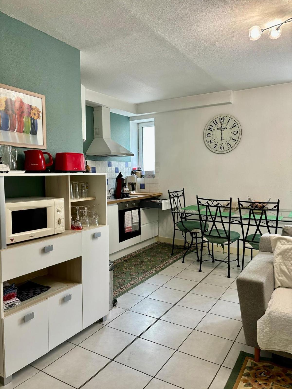 Chez Lucia Appartement Climatise Périgueux المظهر الخارجي الصورة